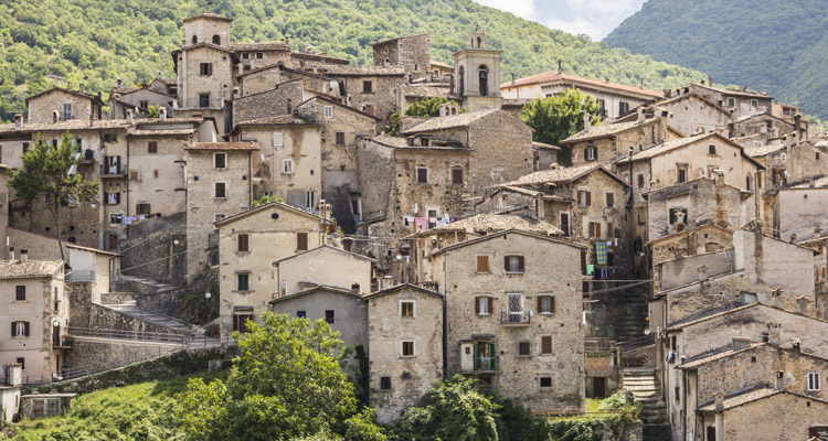 Abruzzi and the “most beautiful Suburbs in Italy”